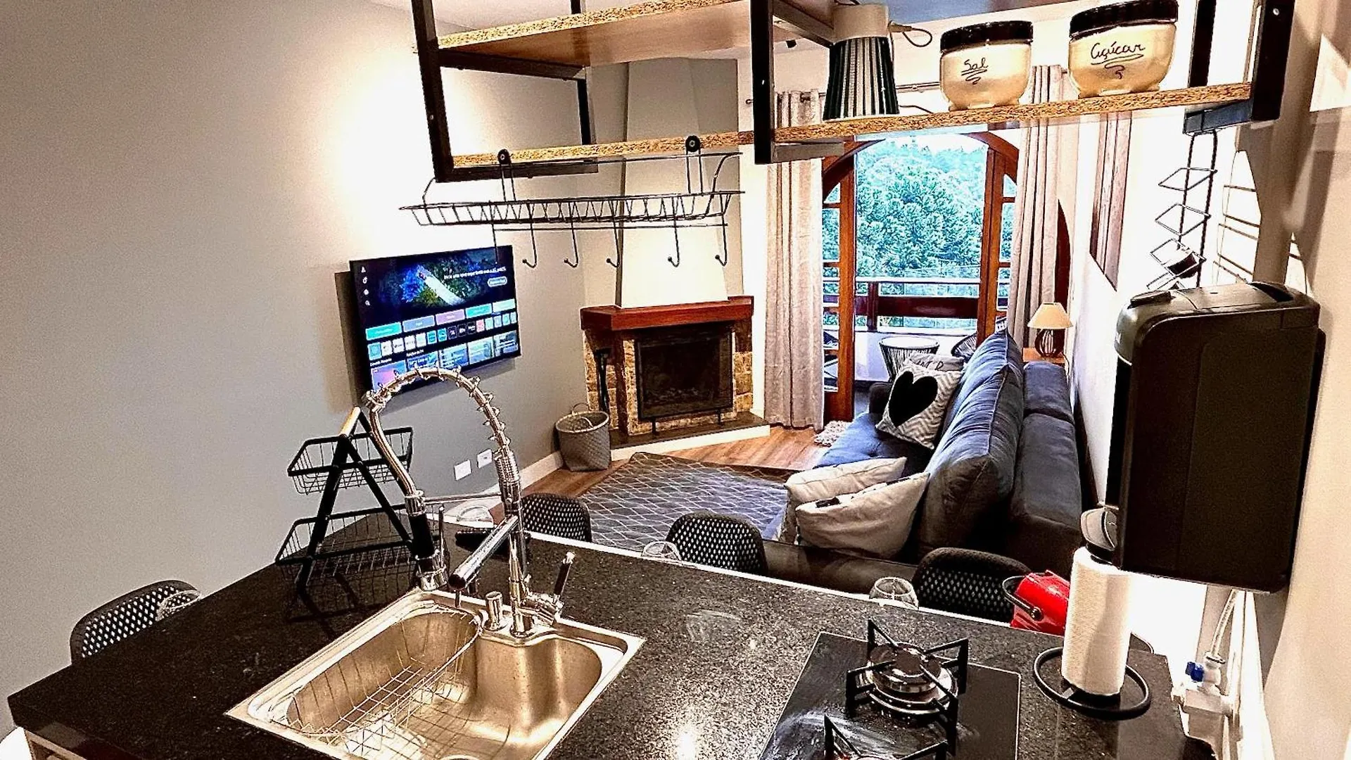 Duplex Luxo Quatre Saisons Mbflats Campos Do Jordao 1公寓式酒店