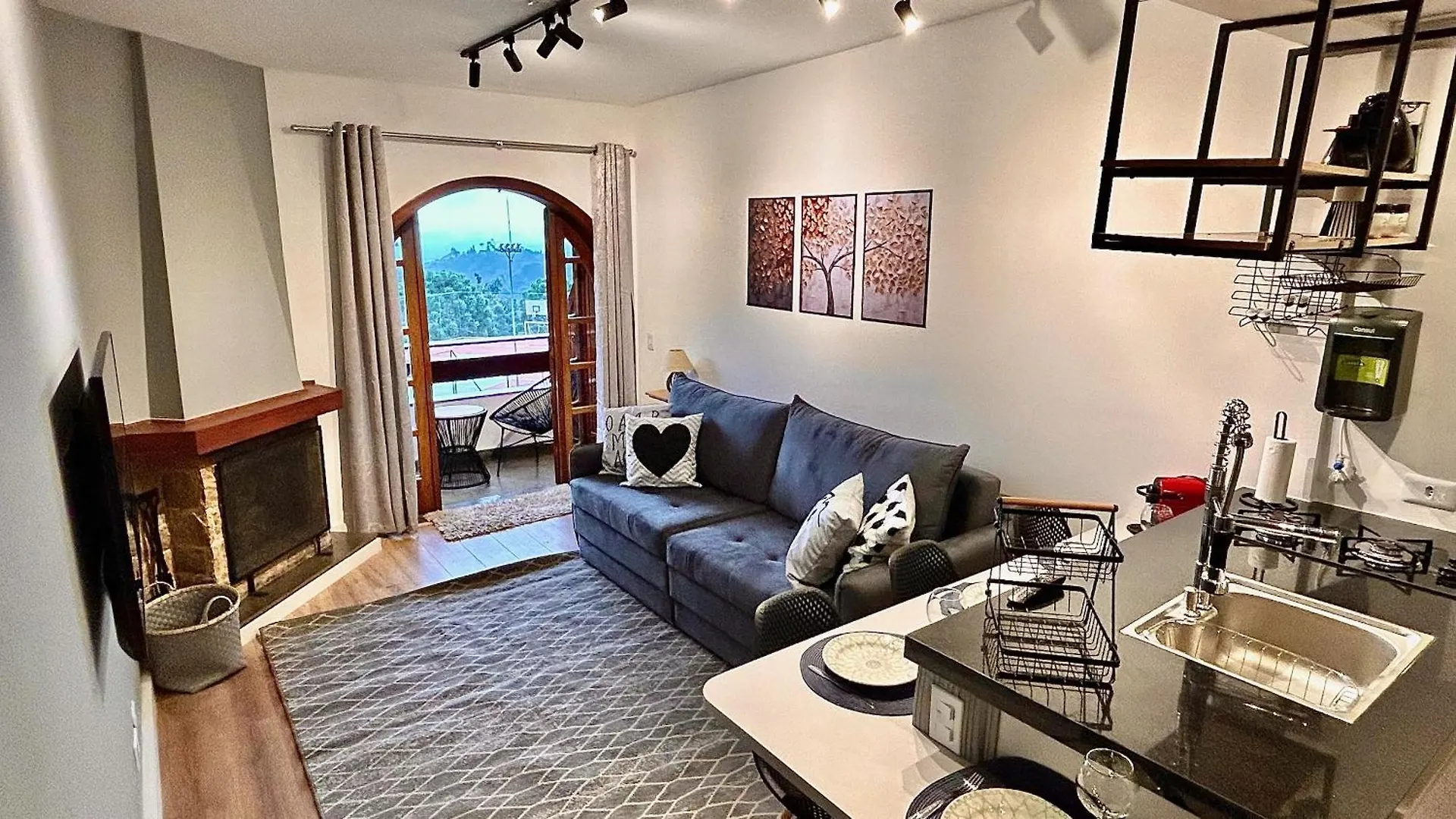 Duplex Luxo Quatre Saisons Mbflats Campos Do Jordao 1公寓式酒店