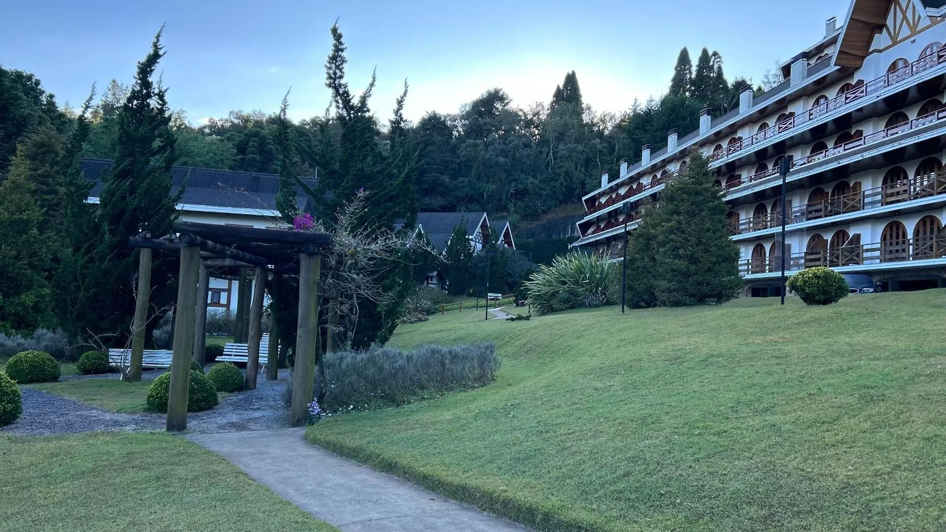 Aparthotel Duplex Luxo Quatre Saisons Mbflats Campos Do Jordao 1 0*,  Brasile